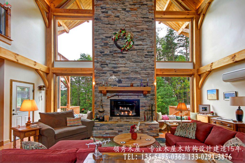 高端重型木别墅外观设计带超大露台与石材烟囱