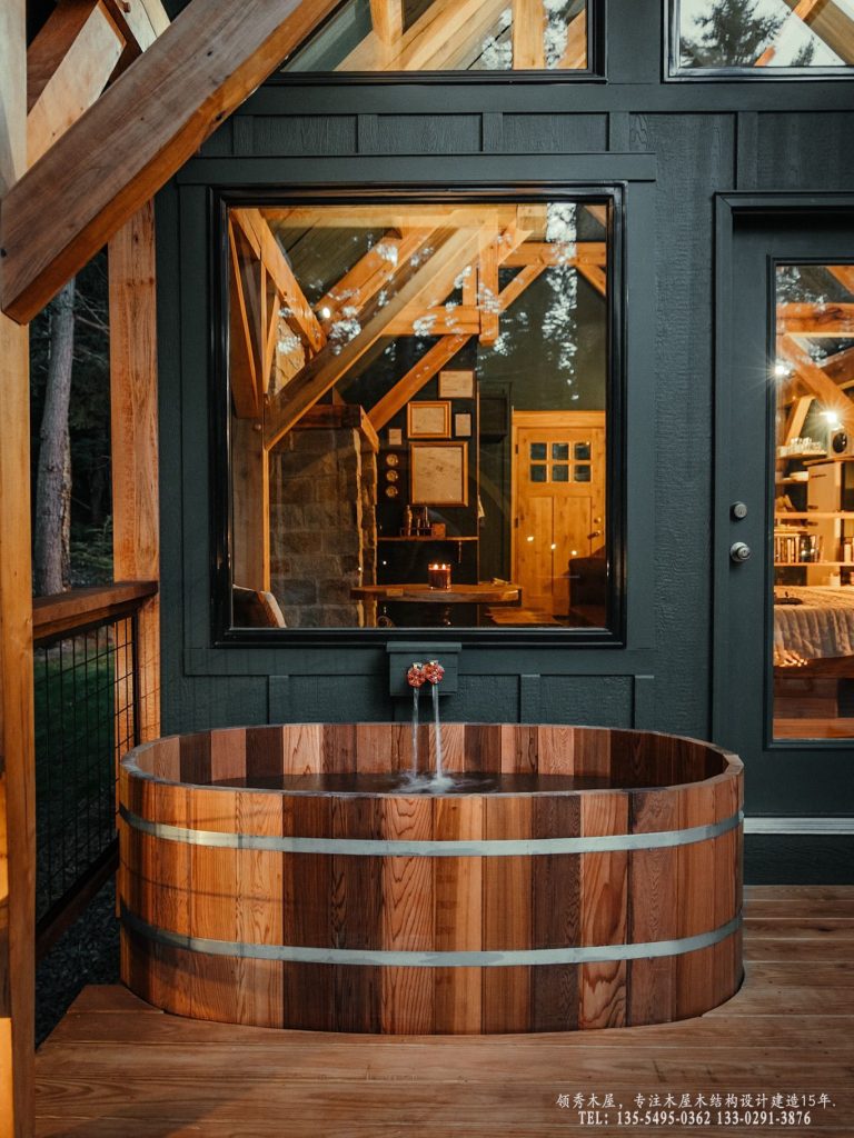 红雪松木桶户外浴缸