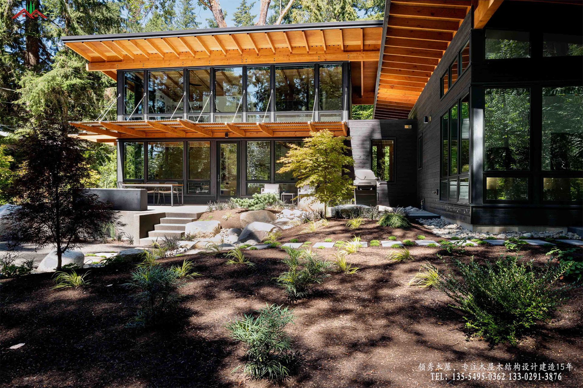 现代森林木屋-外景侧面特写02
