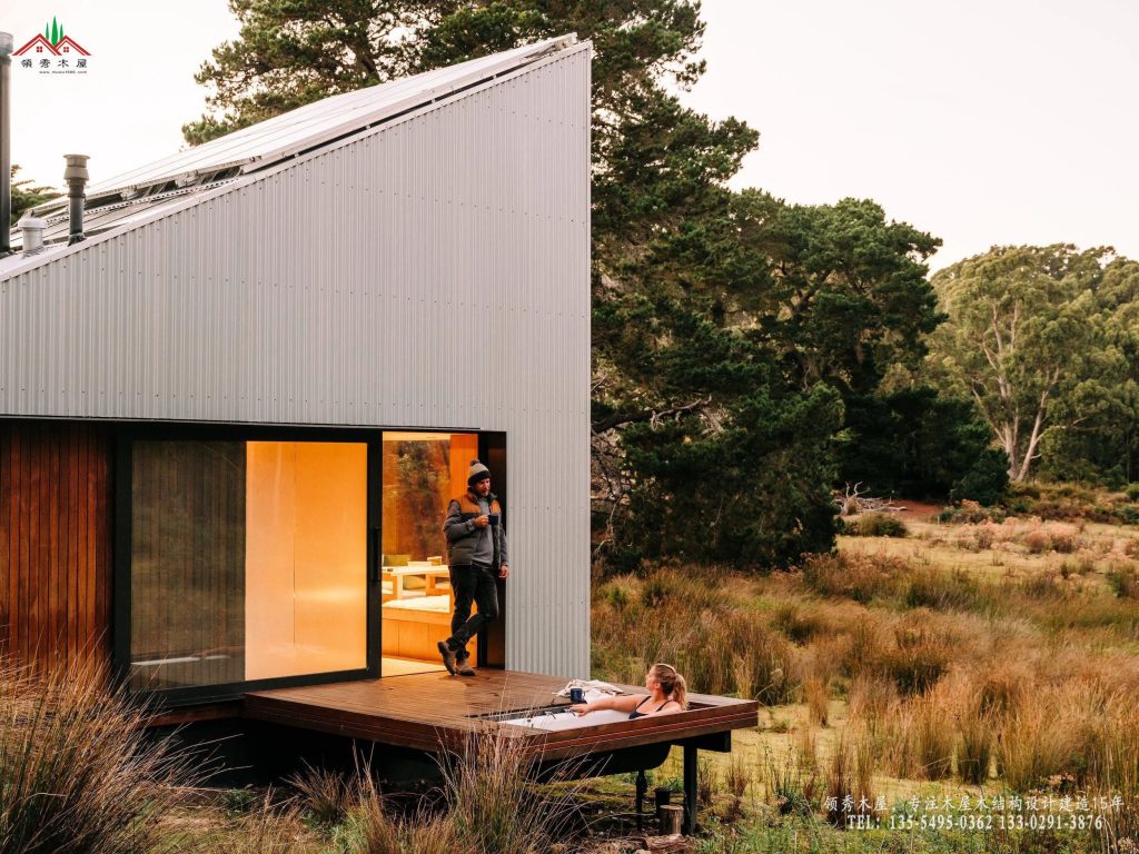 微型度假木屋-户外泡池特写