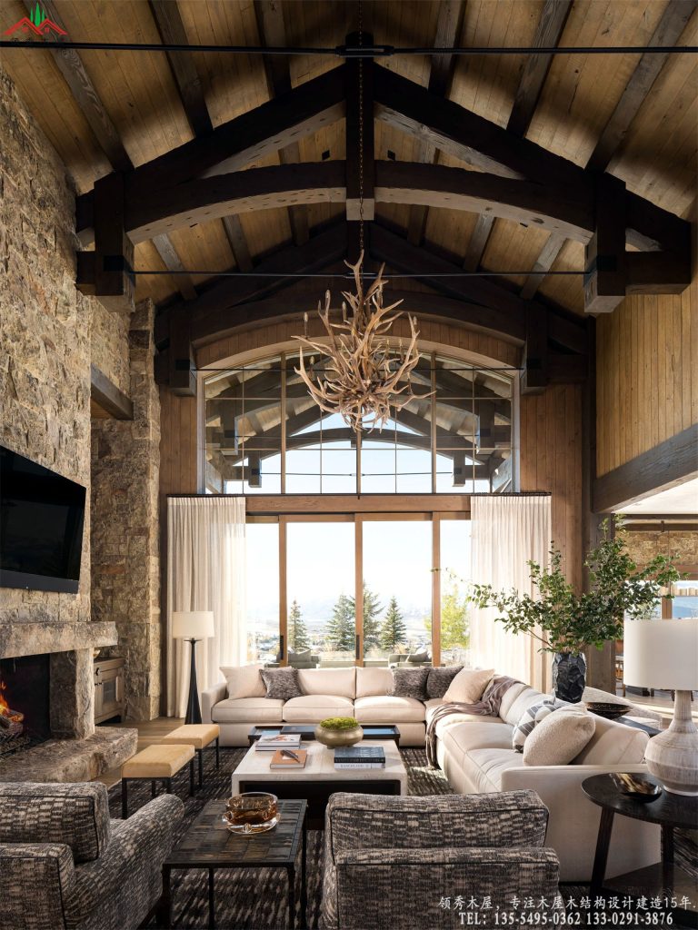 容纳数十人聚会的大跨度重木桁架挑高客厅