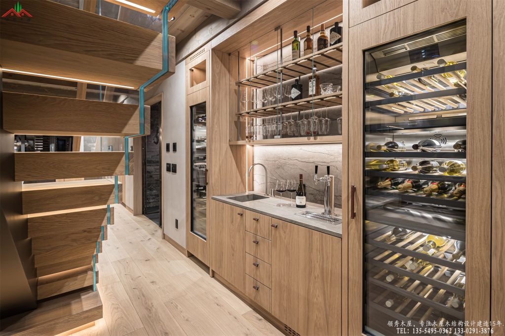 顶奢文旅木屋大宅配套独立恒温酒窖实景