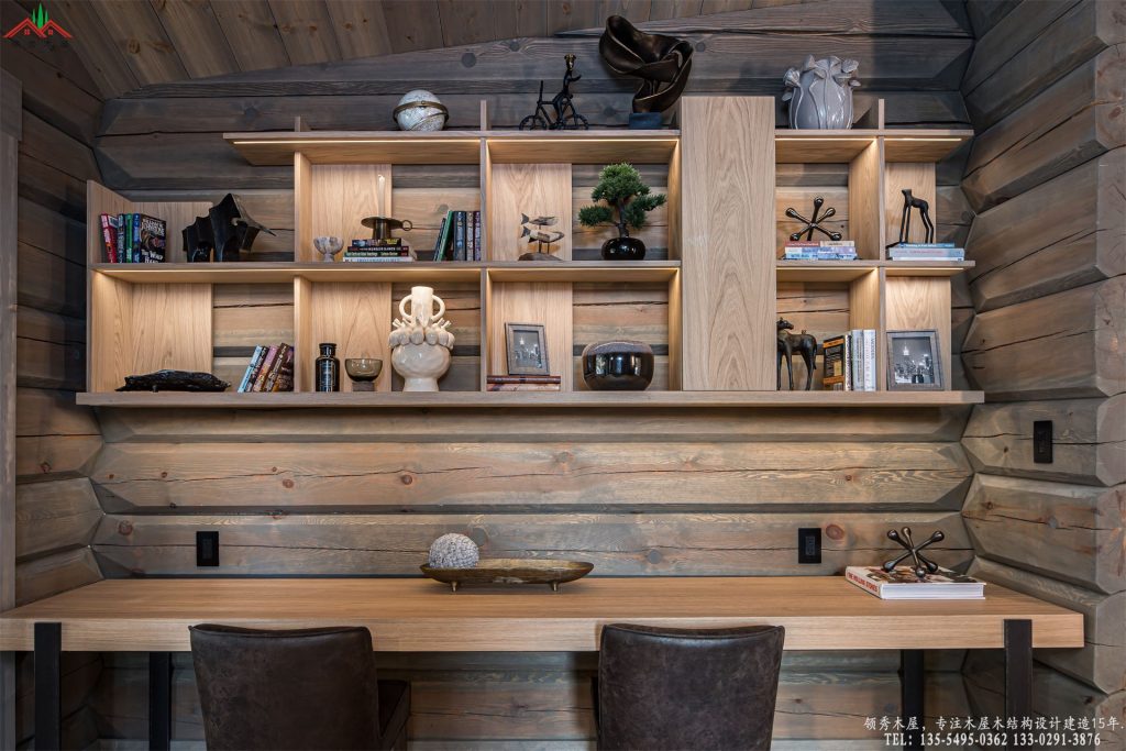 高端私人木屋内部休闲阅读吧台区