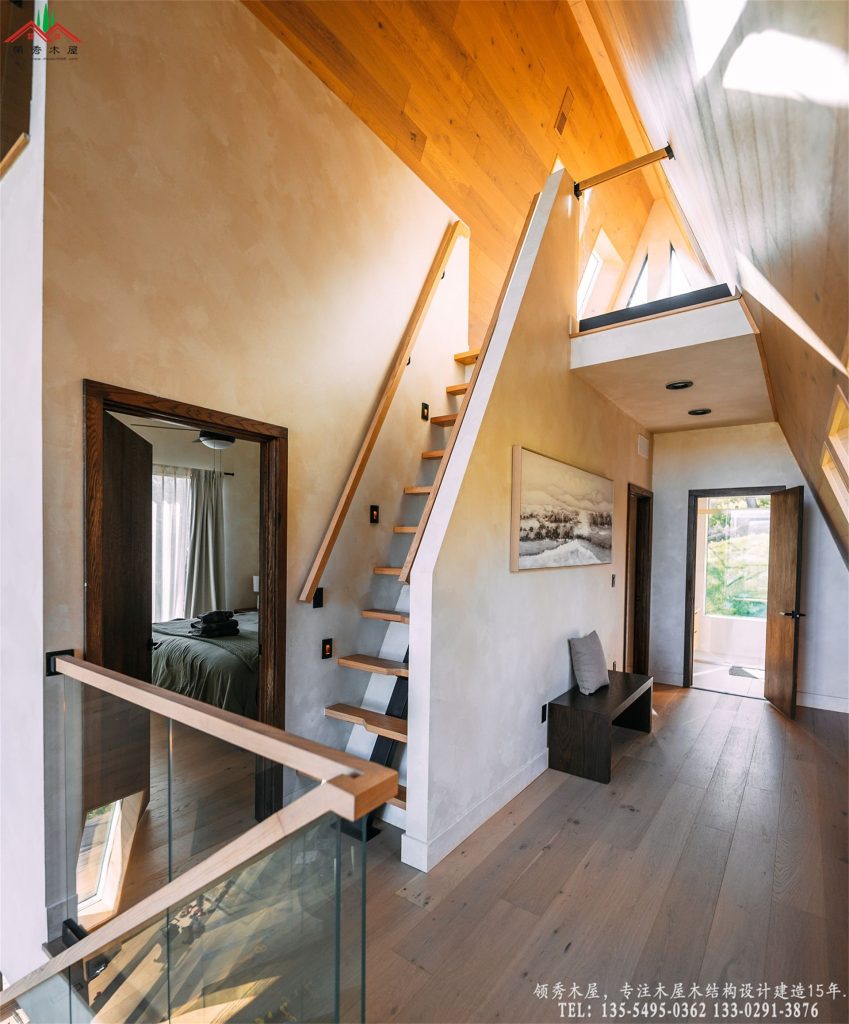 高端野奢木屋楼梯特写