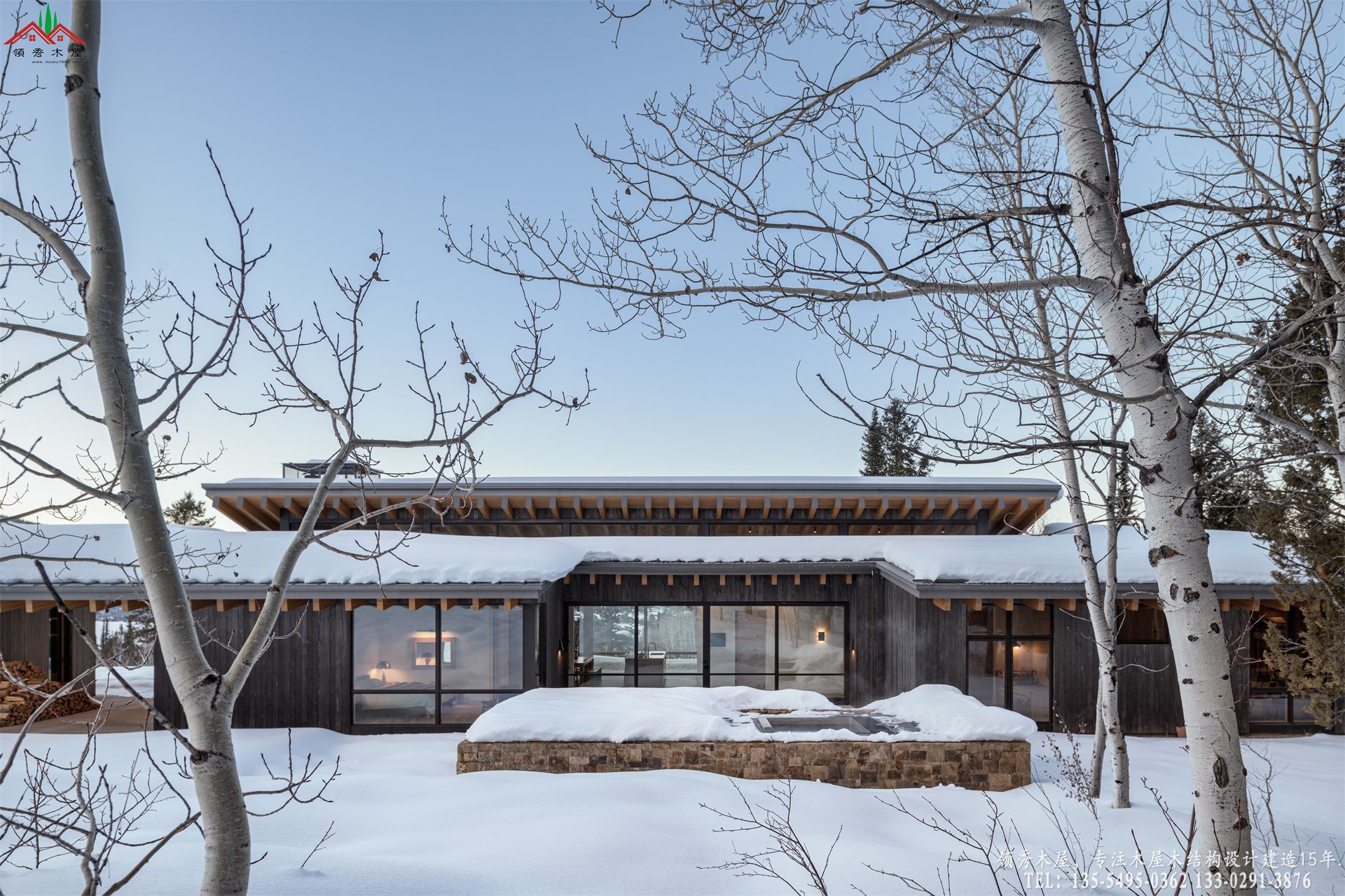 现代山地木屋别墅-雪景外观正面特写01