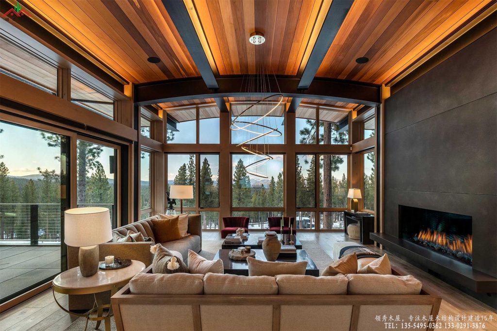 现代钢木会所H型钢骨架与挑高接待大厅